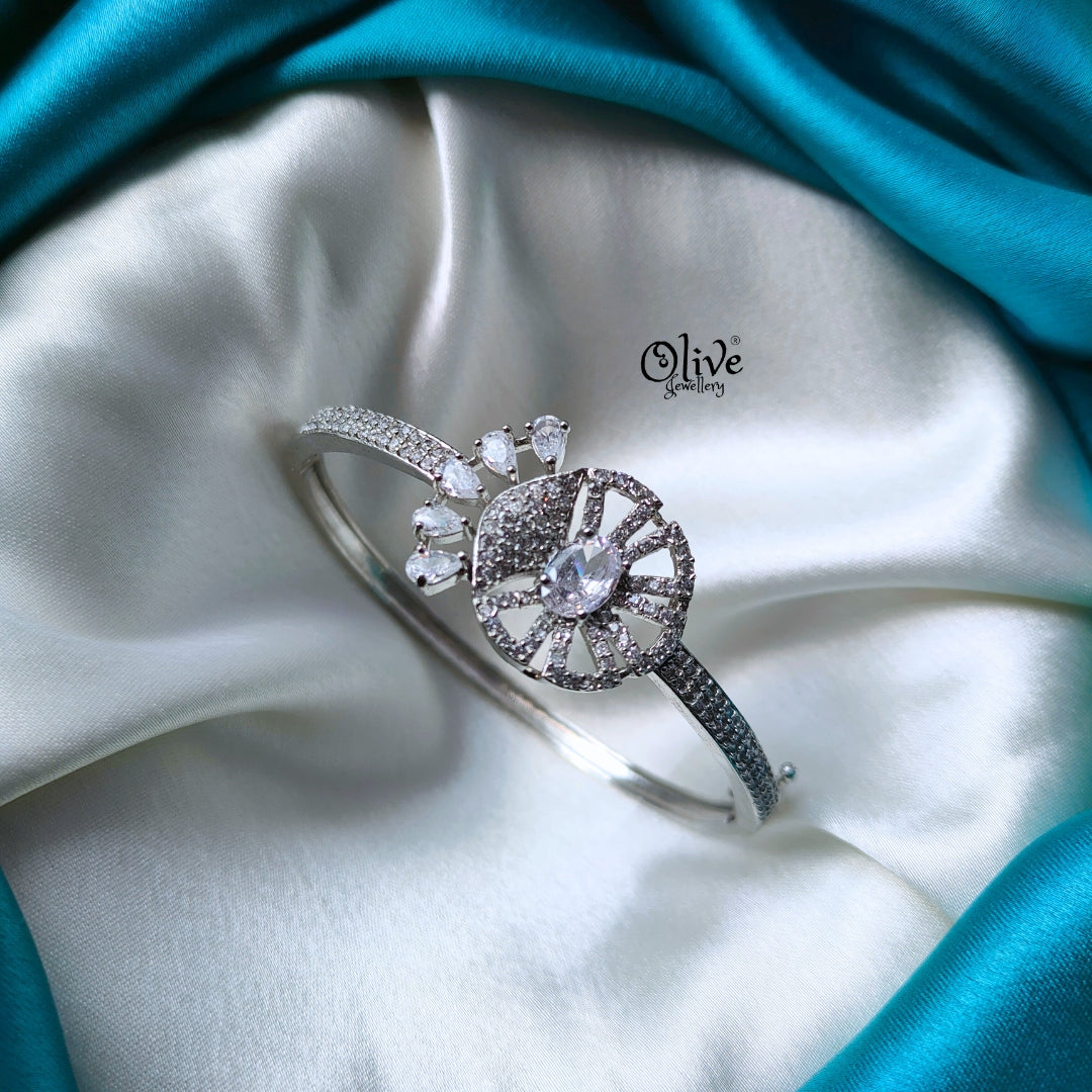 Openable AD Kadas-040