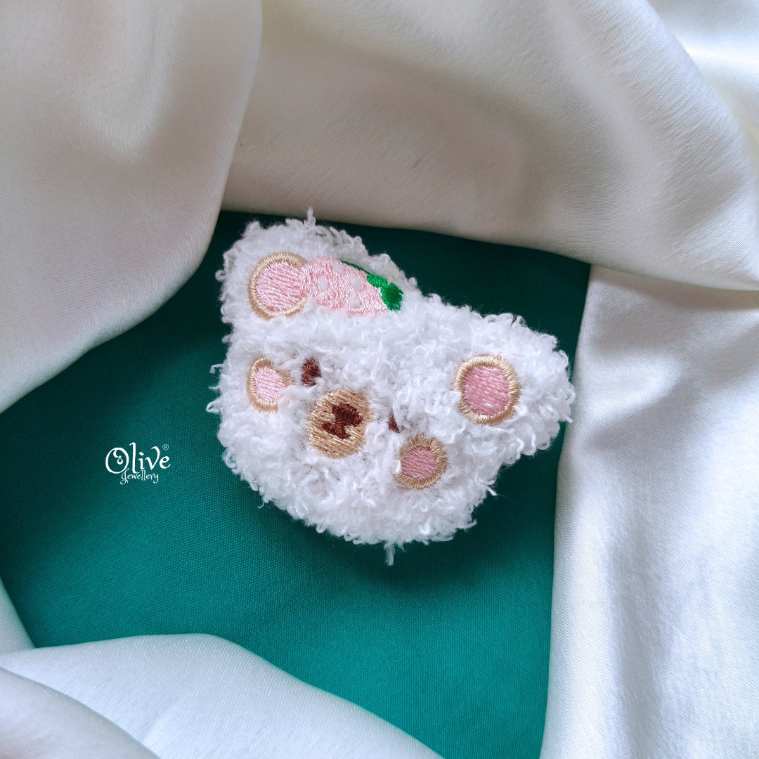 The Qute Teddy Brooch