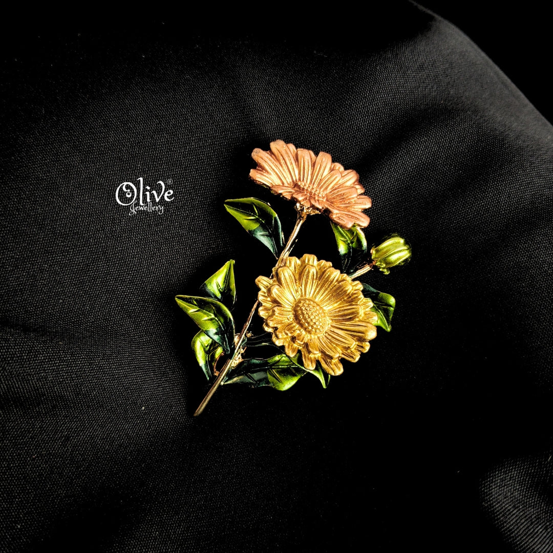 The Sunflower Gold Brooch