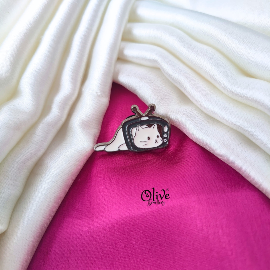 T V Cat Brooch