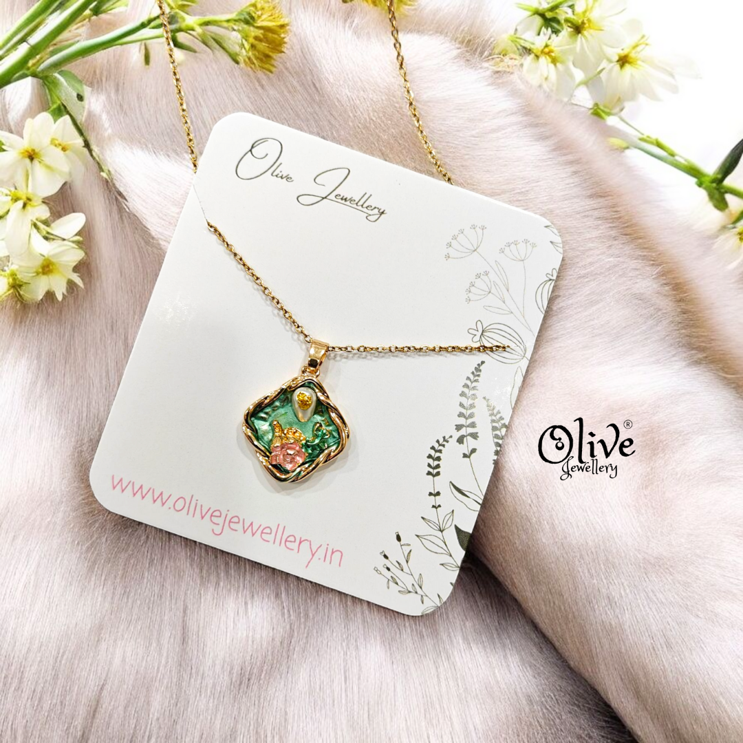 Enamel Pendants - Diamond Shape Pearl