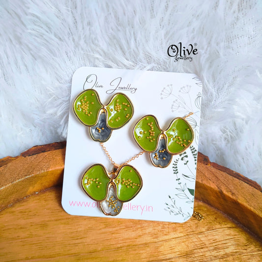 Enamel Pendent - 135 - Pendent with Earrings (Combo Set)