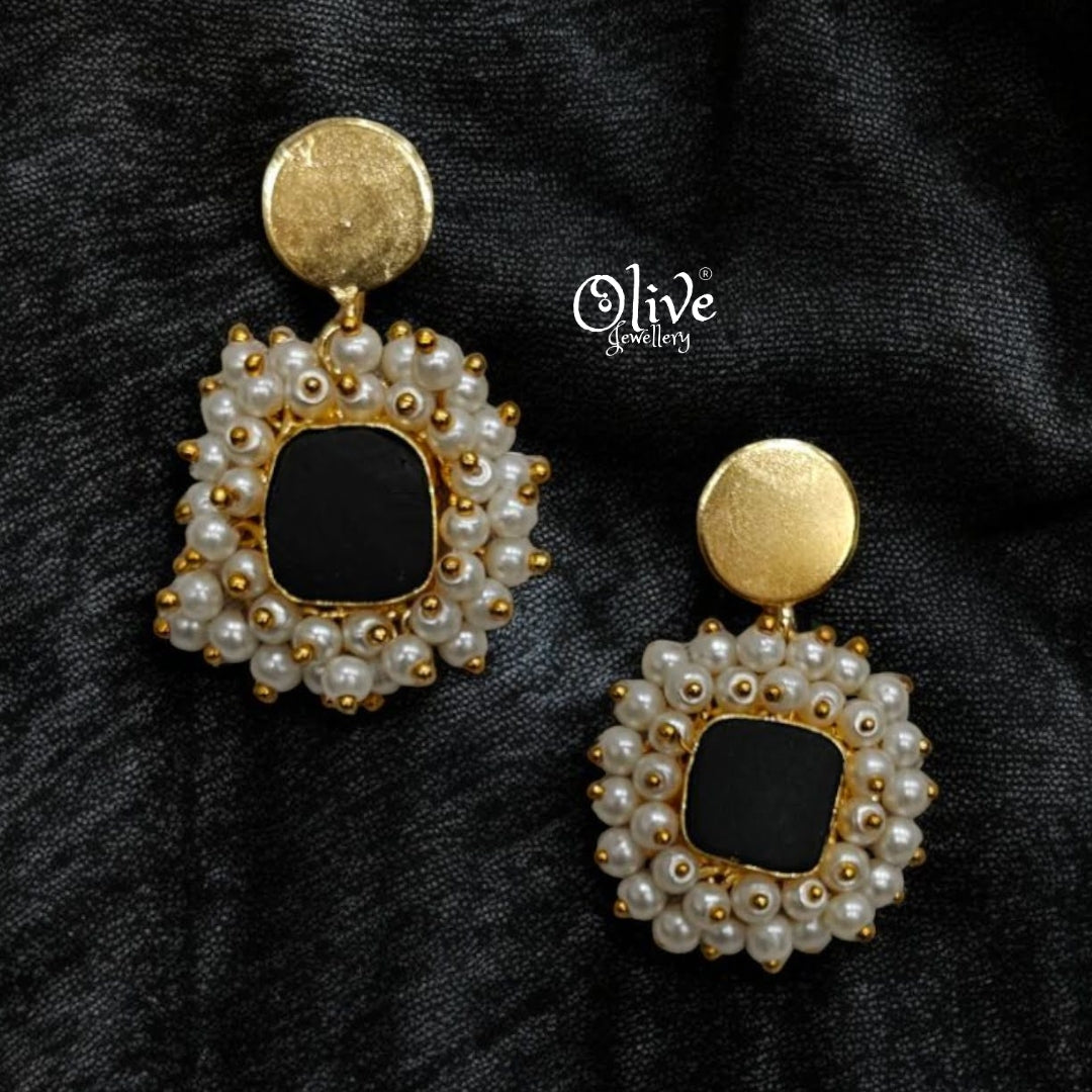 Golden Brass Earrings - 144