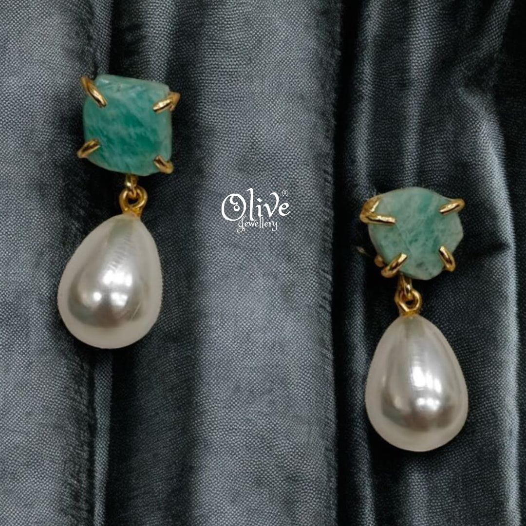 Golden Brass Earrings - 146