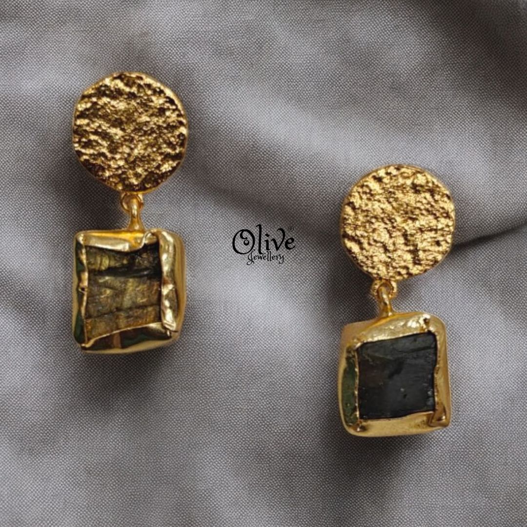 Natural Stones Hanging - 93