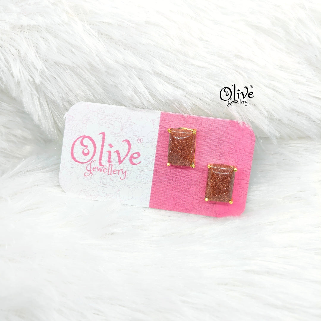 Gem Stone Studs-Claw Fitting-Full Finished-Rectangular Shape