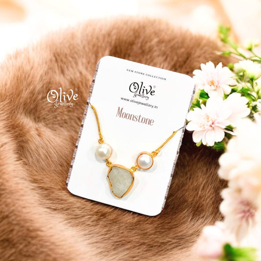 Gem Stone Collection Pendent - Collet Fitting - Rough Shape - 2 Pearls