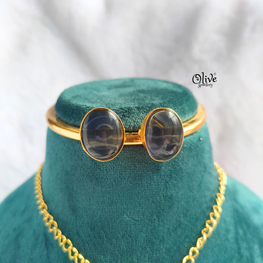 Monalisa Pendent