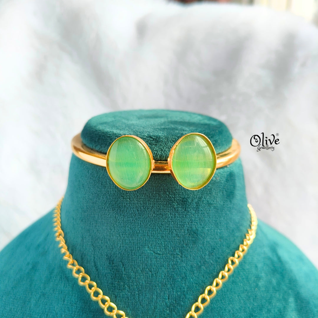 Monalisa Pendent