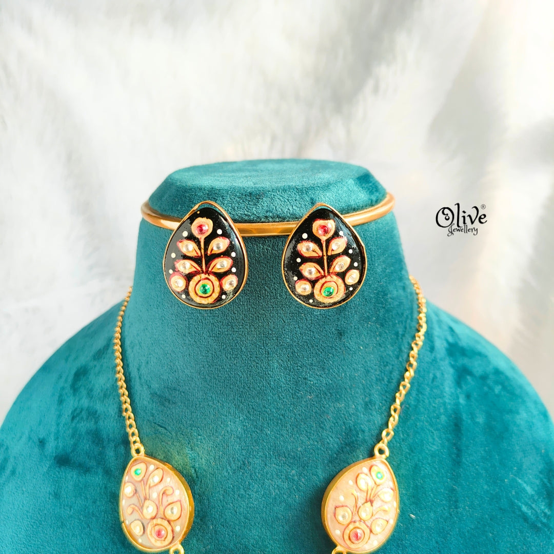 Tanjore Monalisa Pendent
