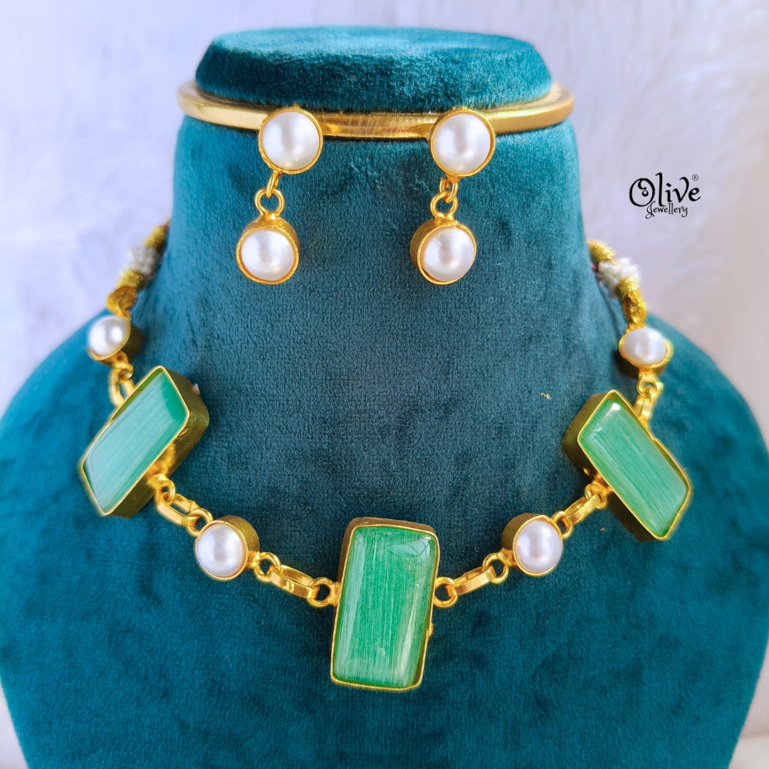 Monalisa Choker