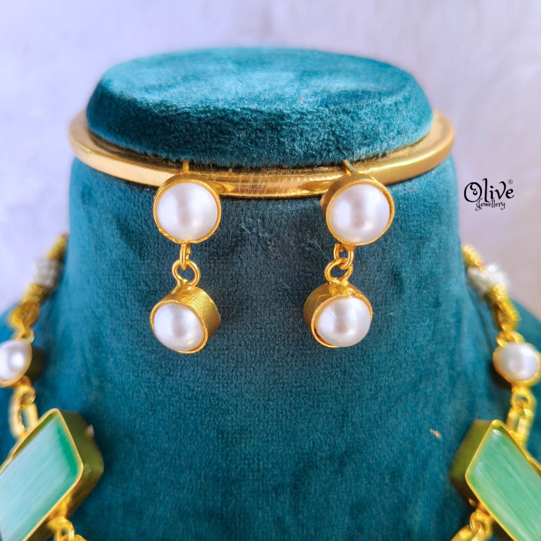 Monalisa Choker