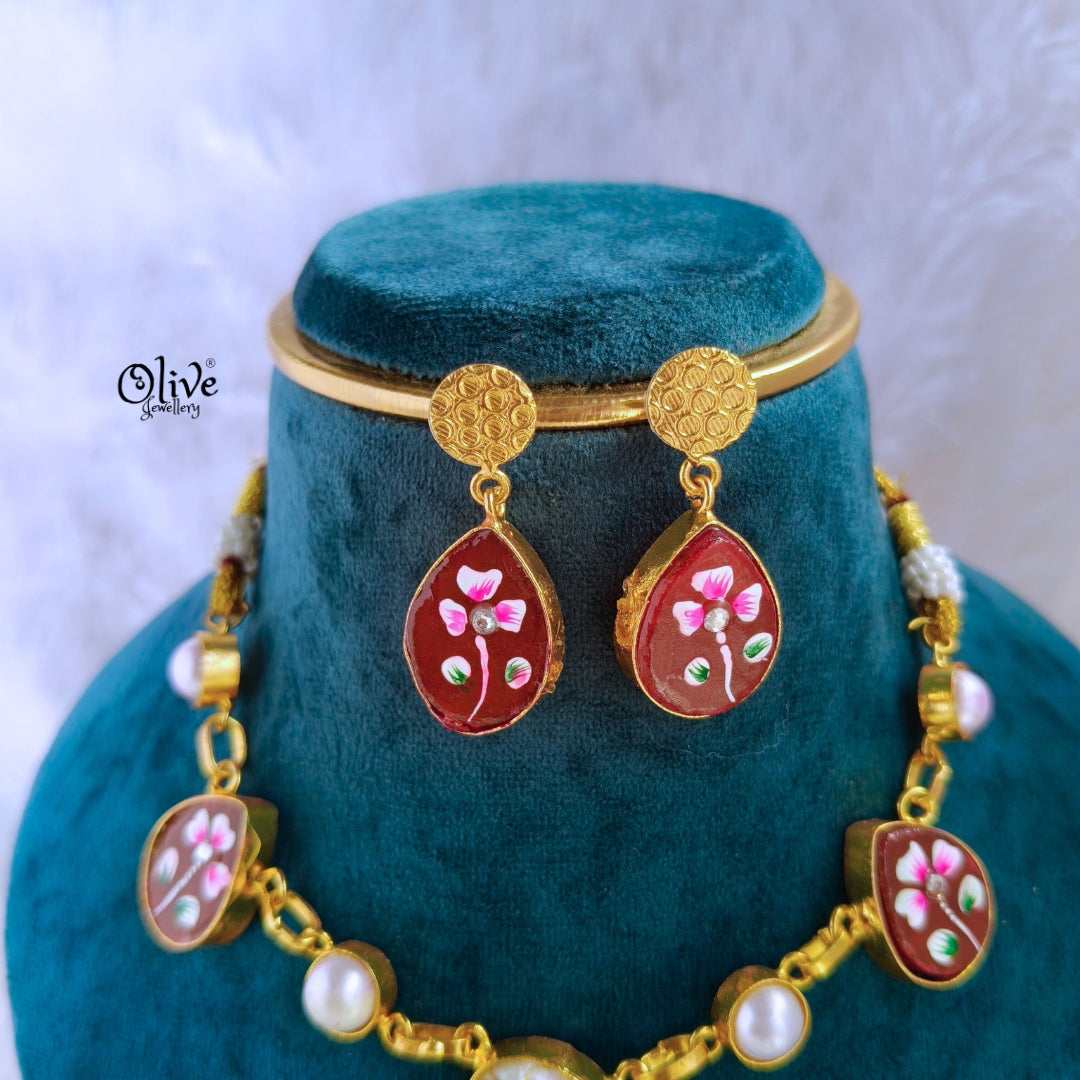 Tanjor Natural Stone Choker