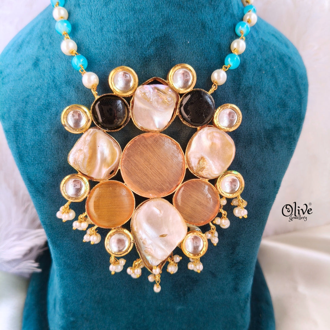 MOP Pendent