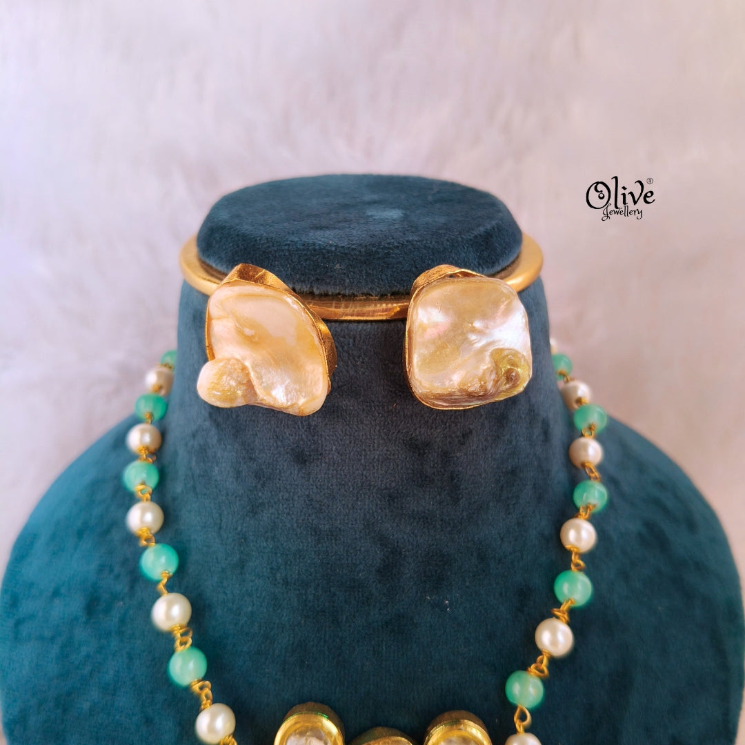 MOP Pendent