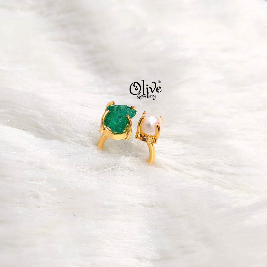 Natural Stones Finger Rings - Claw Fitting - Rough Shape -Crystal Stone with one Pearl