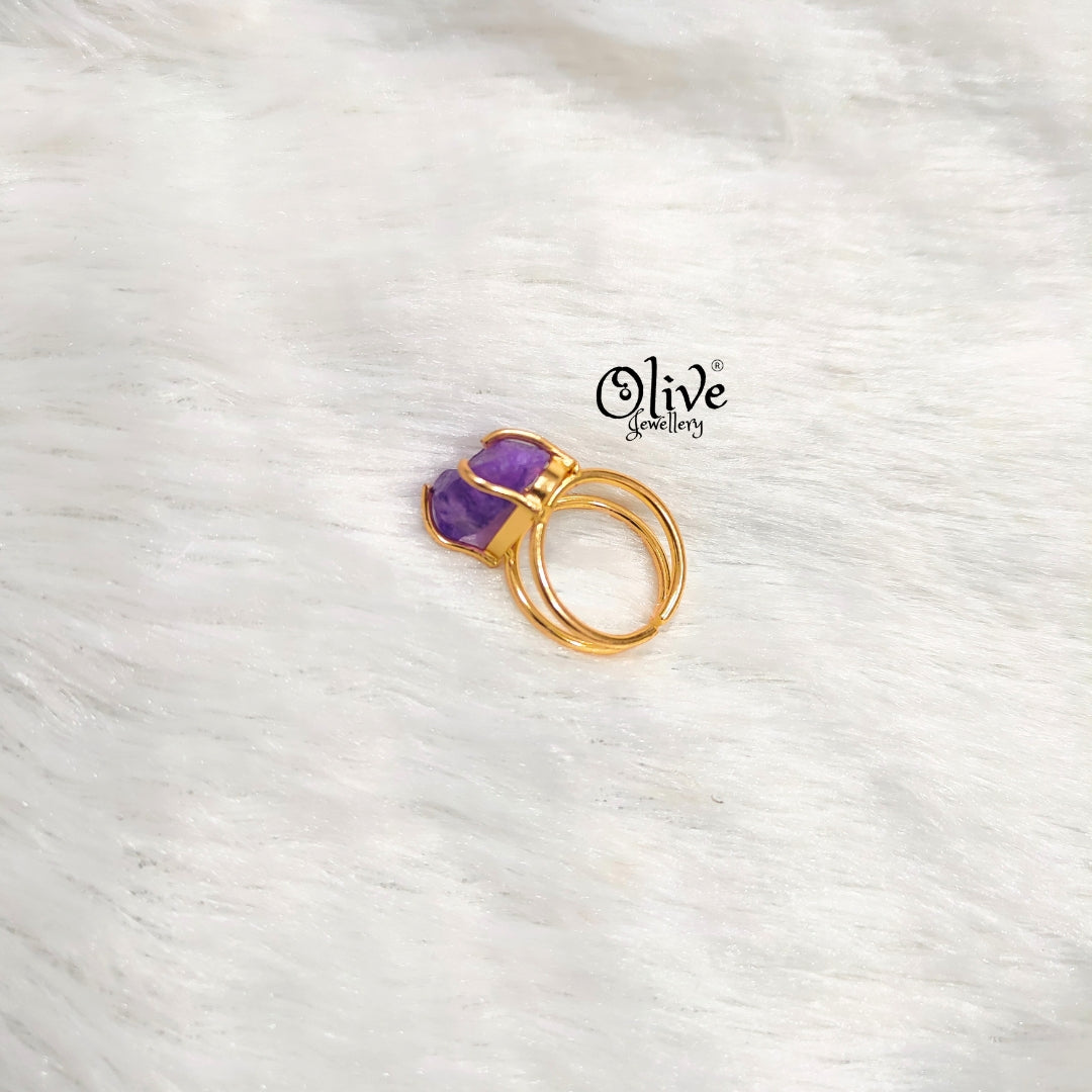 Natural Stones Finger Rings - Claw Fitting - Colored Crystal