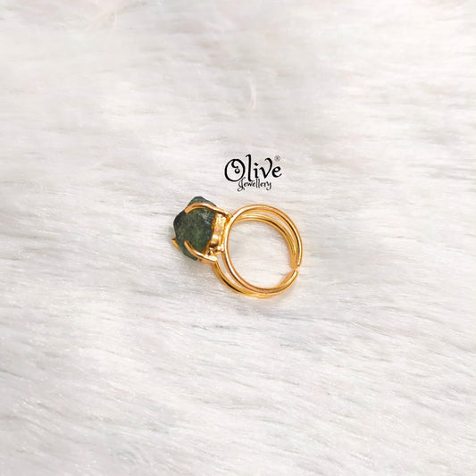 Natural Stones Finger Rings - Claw Fitting - Colored Crystal