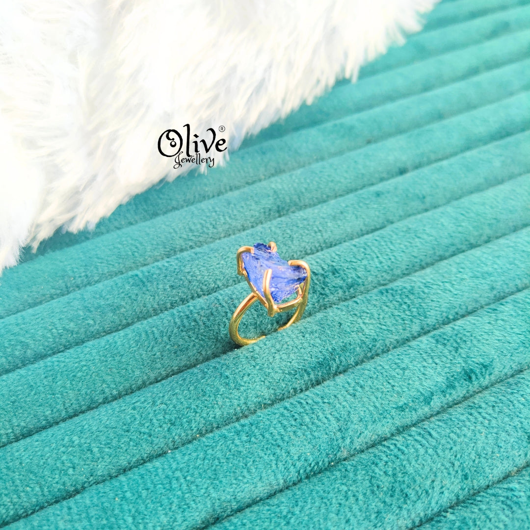 Colour Crystals Finger Rings - Claw Fitting - Rough Shape