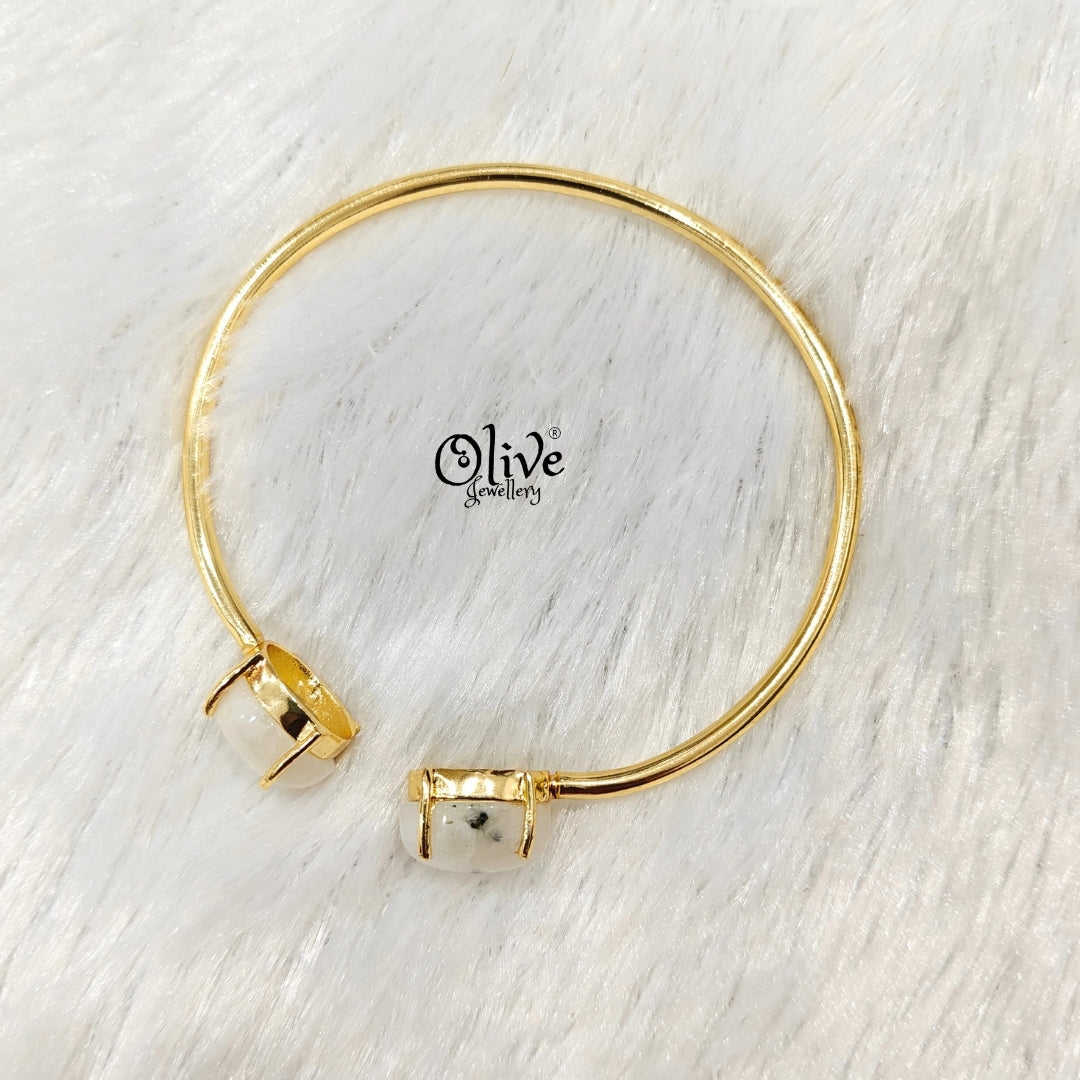 Natural Stones Kada - Claw Fitting - Finished Shape