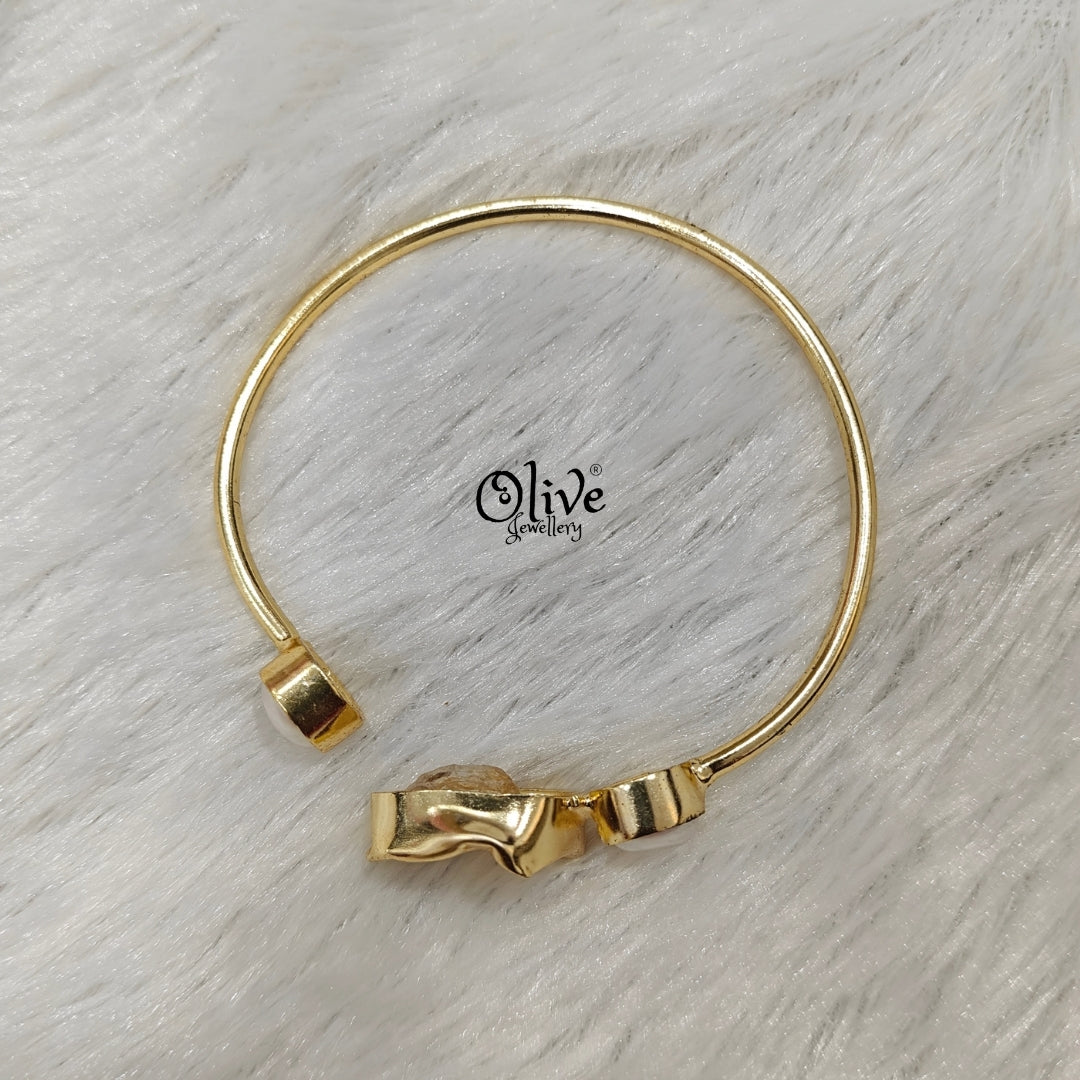 Natural Stones Kada - Collet Fitting - Rough Shape And 2 Pearl