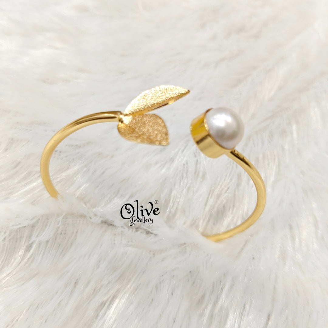 Fresh Water Pearls - Collet Fitting - Single Pearl