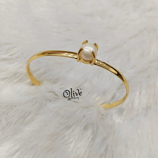 Fresh Water Pearls - Claw Fitting - Single Pearl