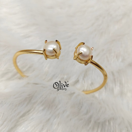 Fresh Water Pearls - Claw Fitting - Two Pearls