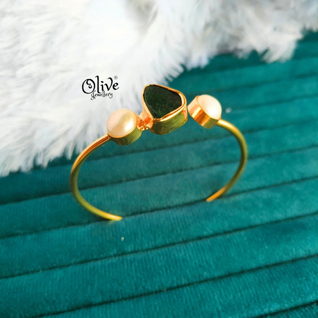 Natural Stone Kada - Collet Fitting - Single Stone - Double Pearls