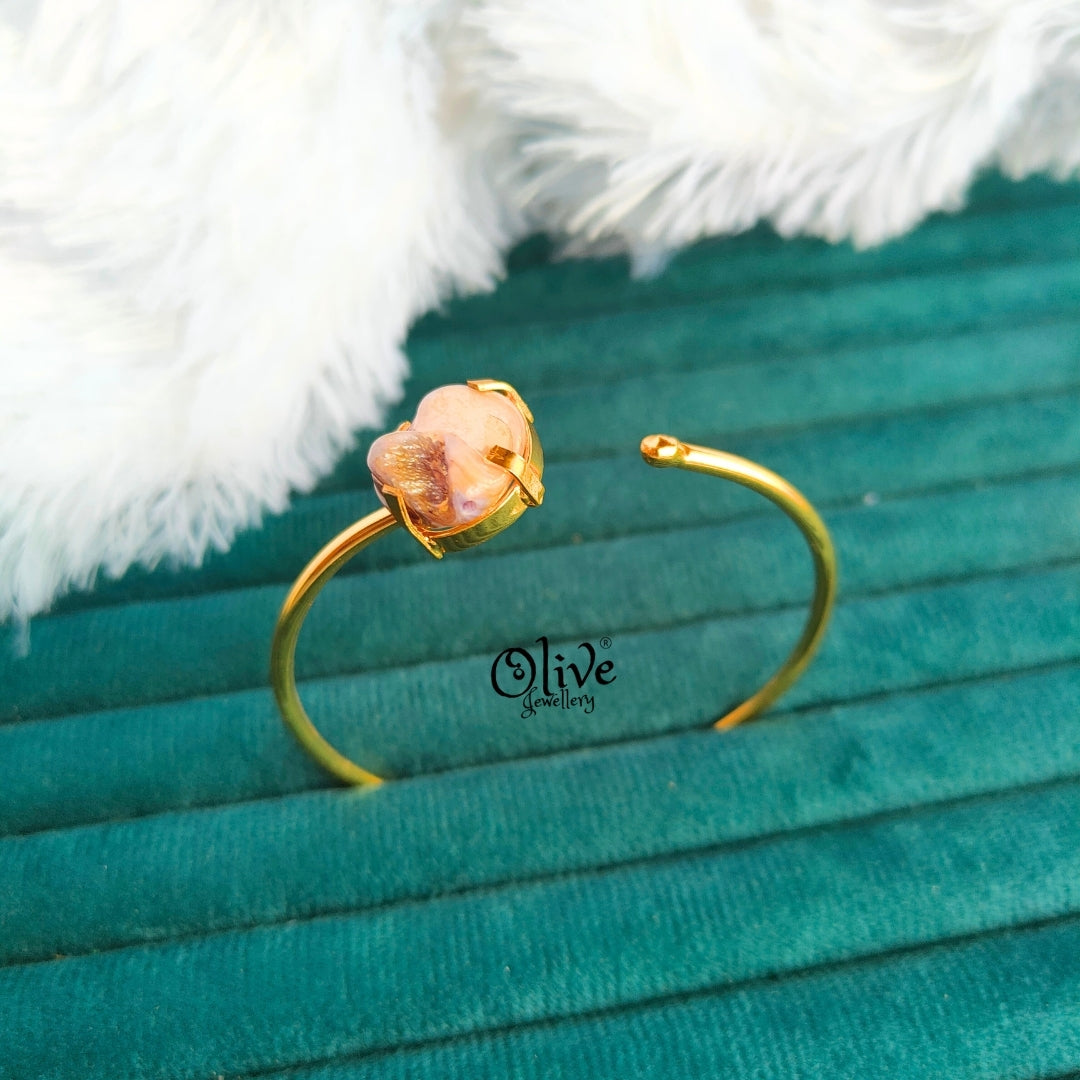 Natural Stones Kada - Claw Fitting - MOP