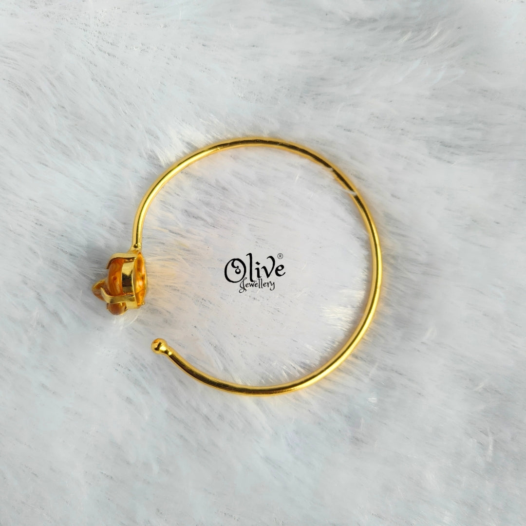 Natural Stones Kada - Claw Fitting - MOP