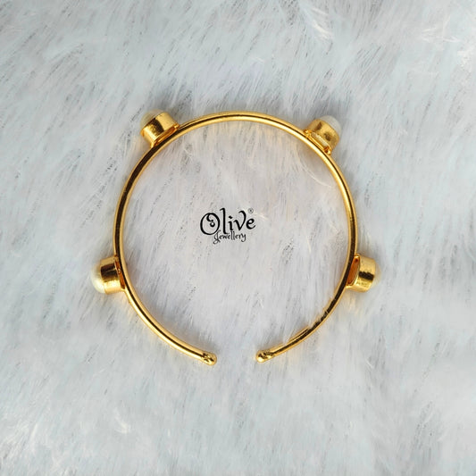 Fresh Water Pearl Kada - 4 Pearls - Collet Fitting