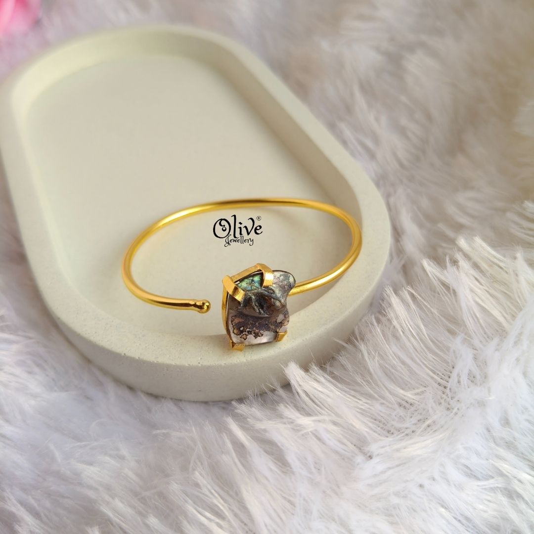 Natural Stones Kada - Claw Fitting - MOP