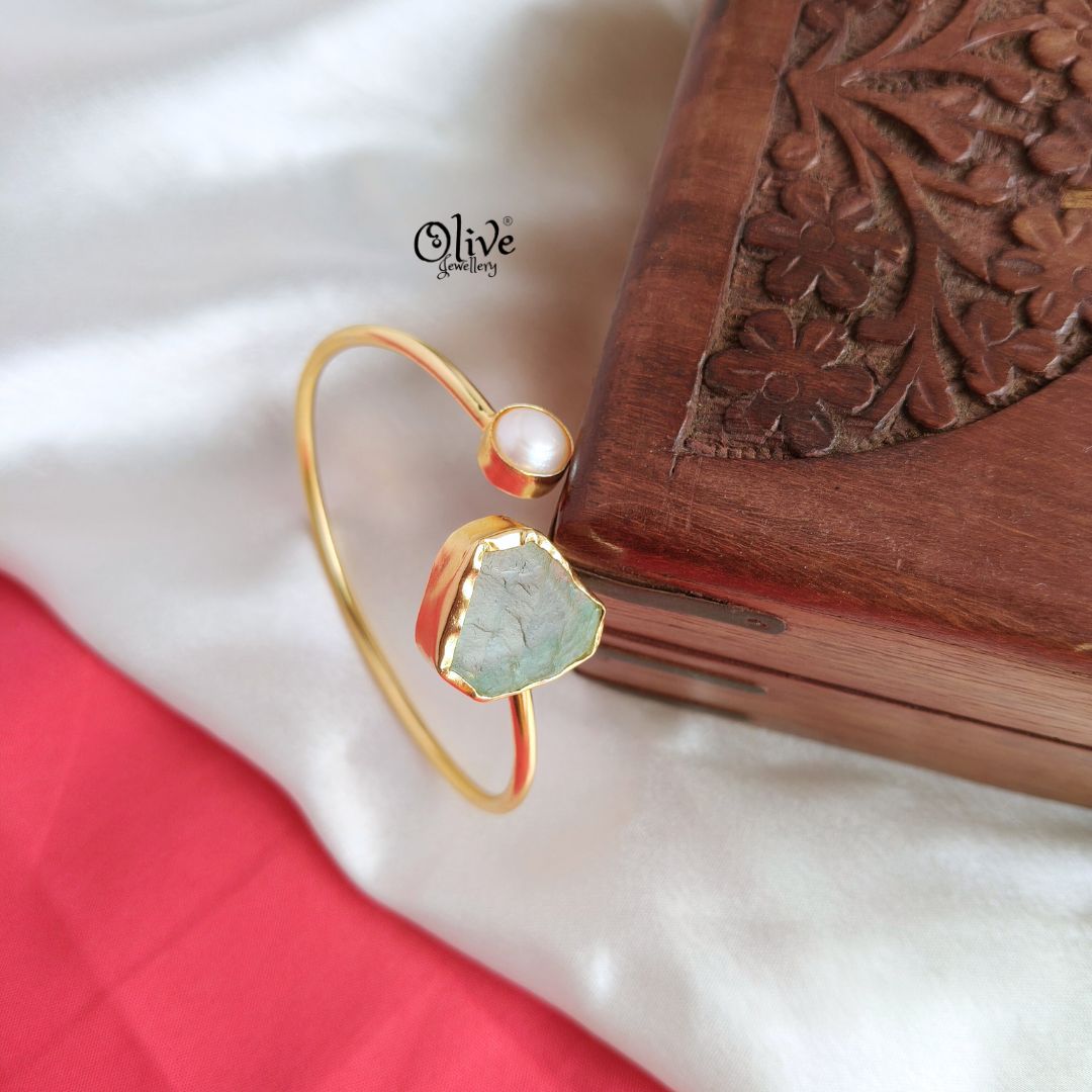 Natural Stone Kada - Collet Fitting- Rough Shape - Single Pearl- 232