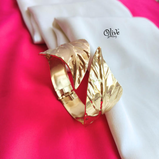 Fancy Bracelets -105