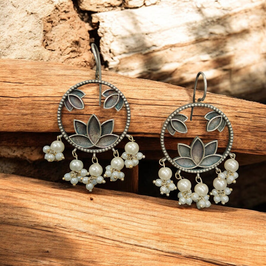 The Lotus Silver Earring