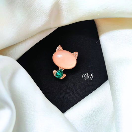 The Silent Cat Brooch