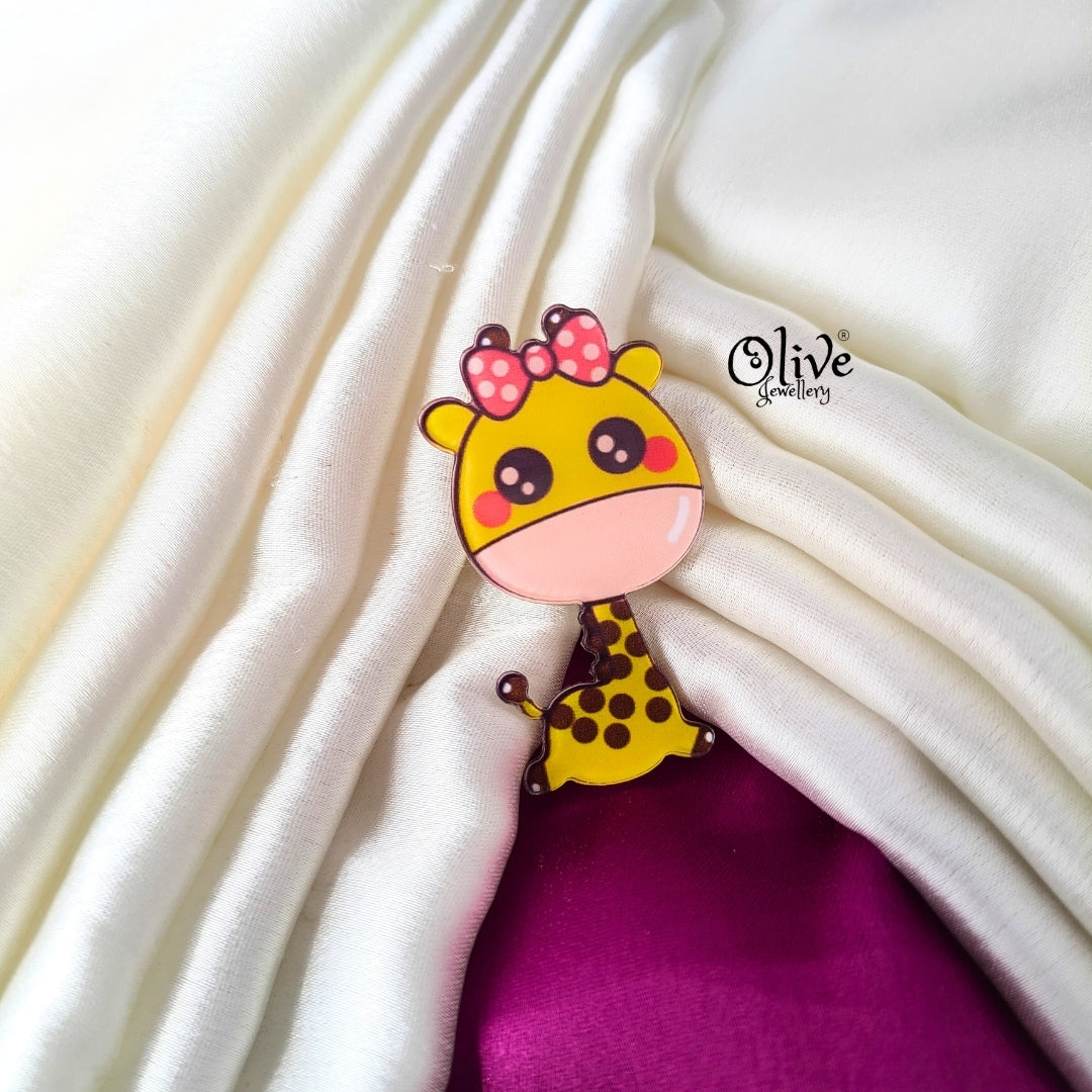 Cartoon Giraffe Brooch