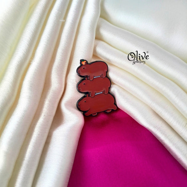 Cappy Family - Brooch