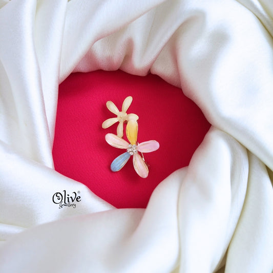 Two step flower brooch