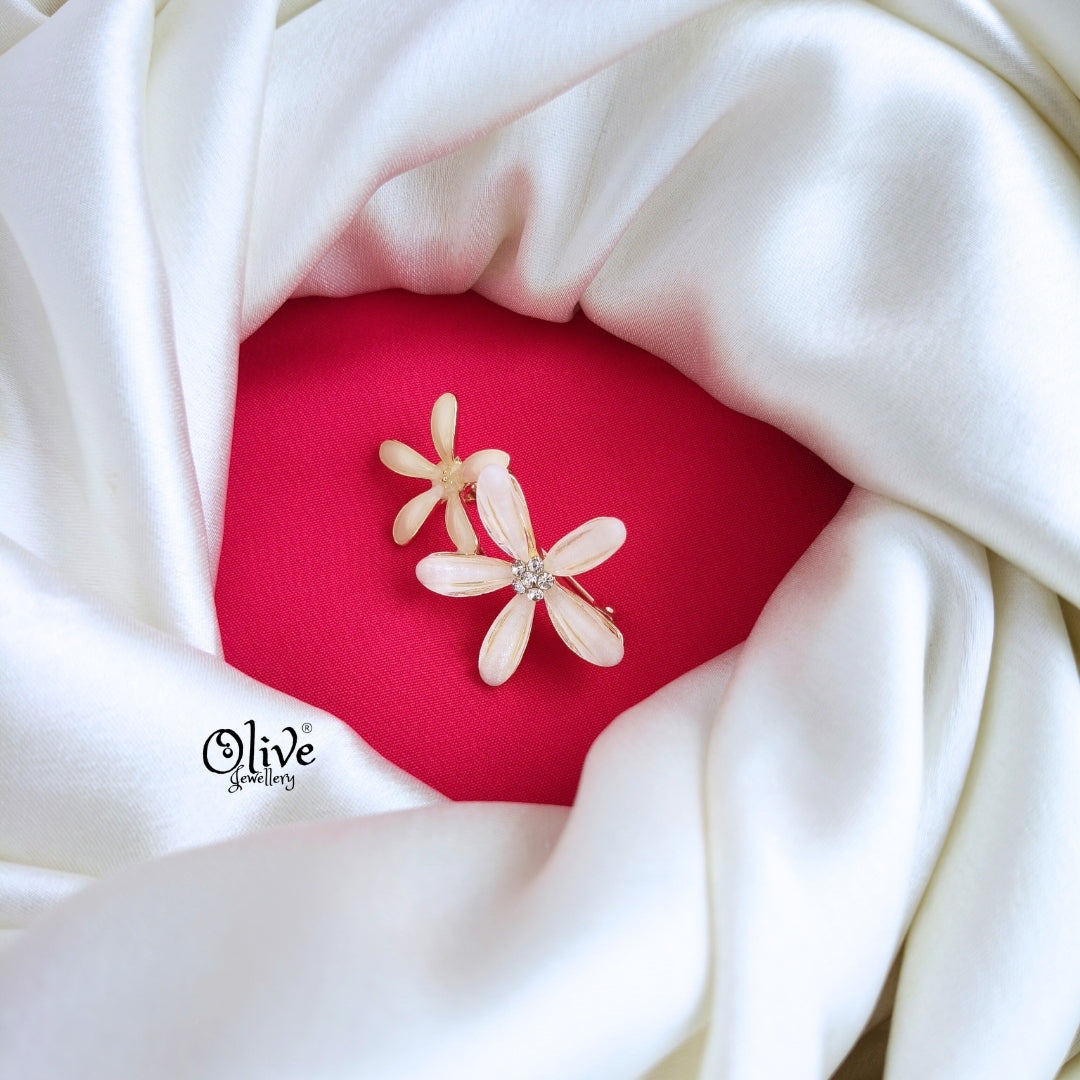 Two step flower brooch