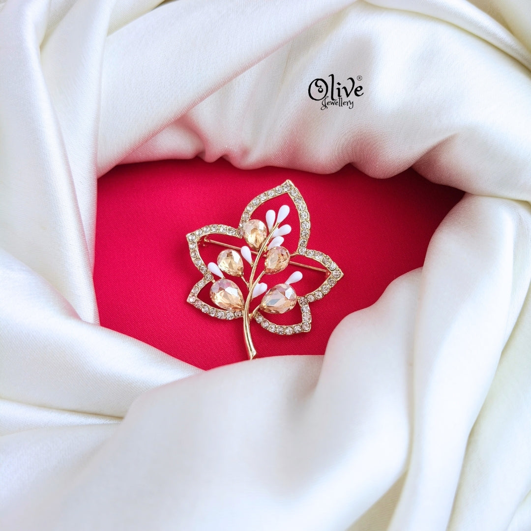 Leaf Brooch - 647