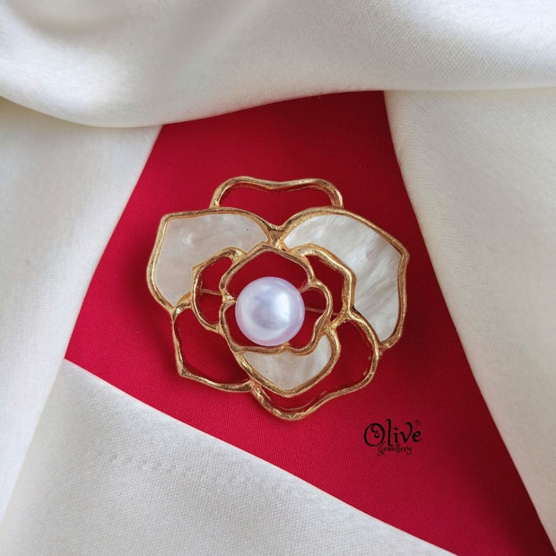 Pearl Flower Brooch