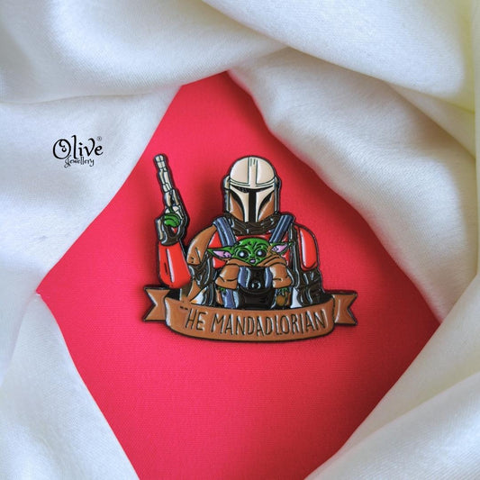 He Mandadlorian Brooch