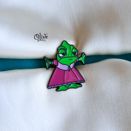 Pascal Wearing A Dress Brooch