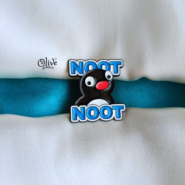 Noot Brooch-983