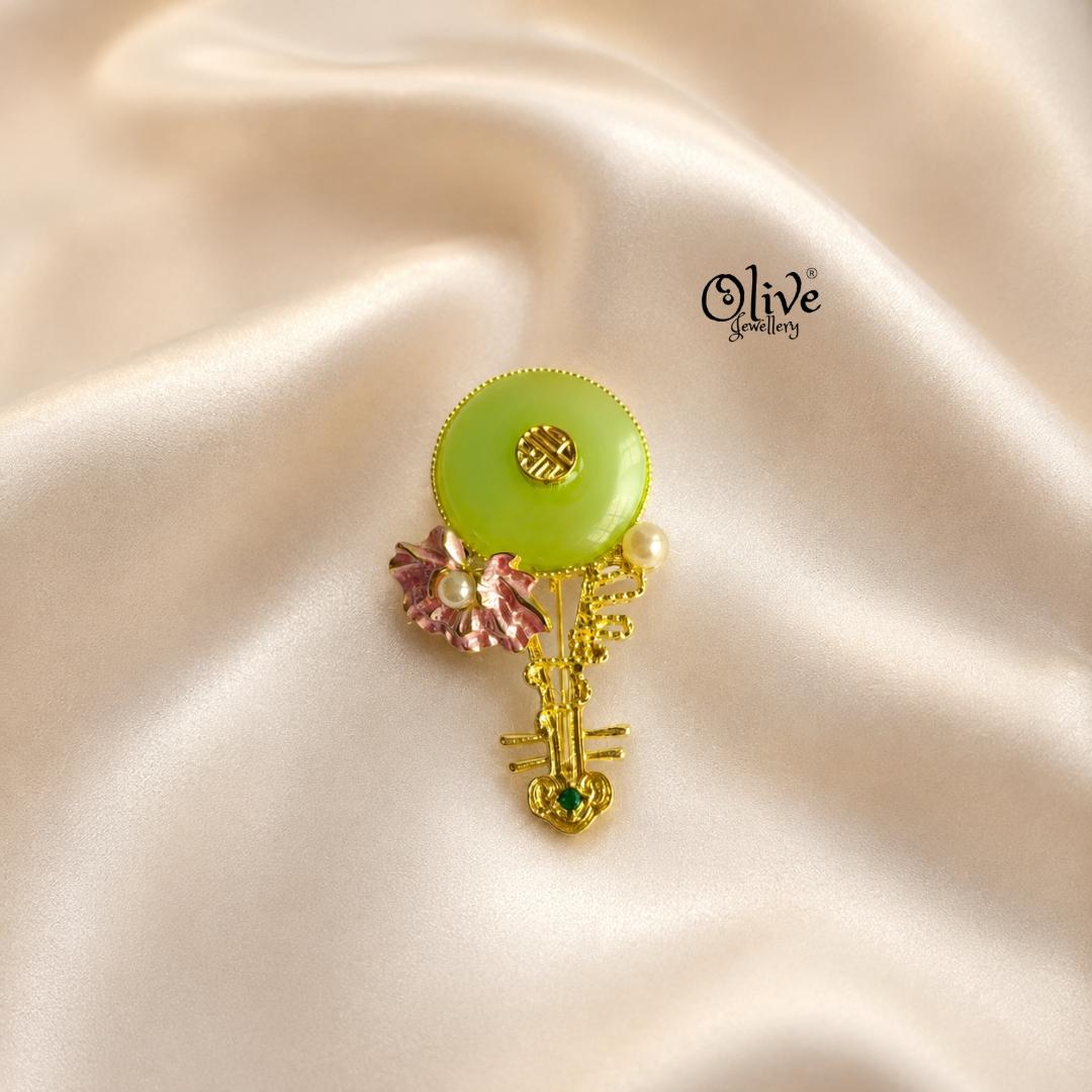 Brooch Collection - 1032