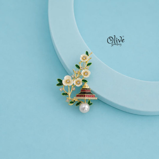 Pearl Temple Brooch