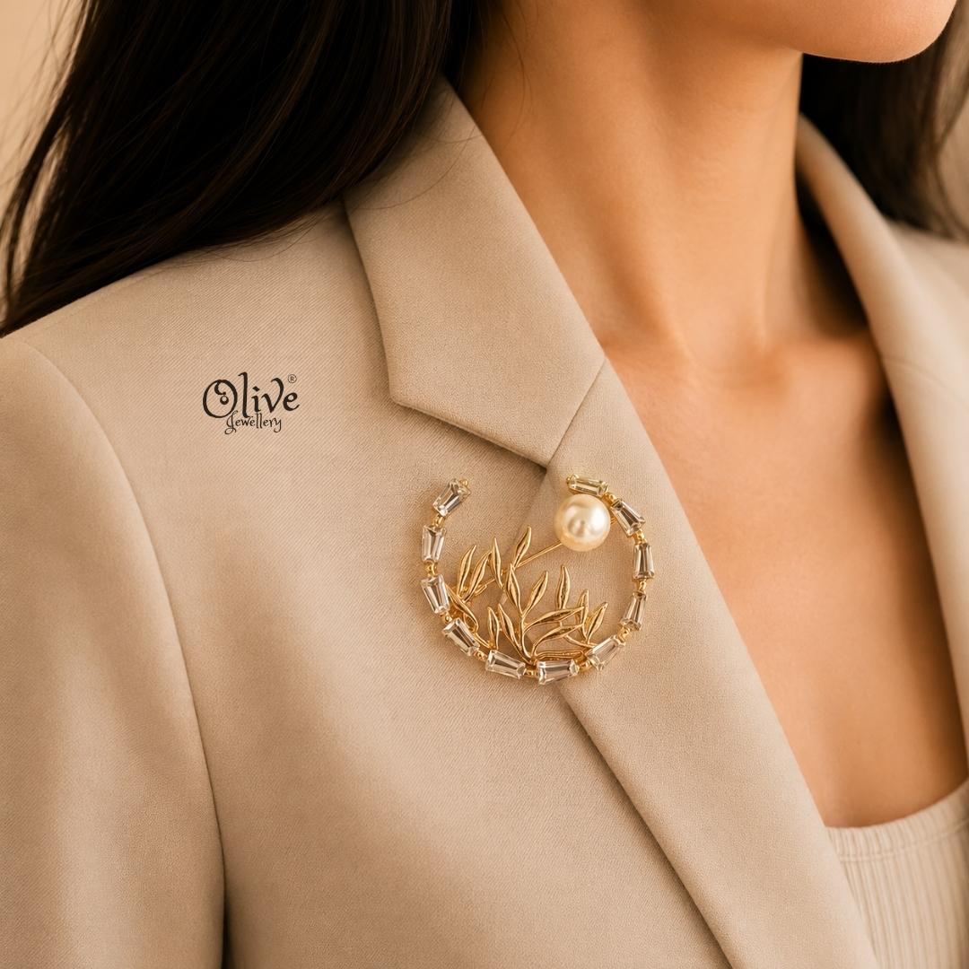 Pearl Laurel Brooch
