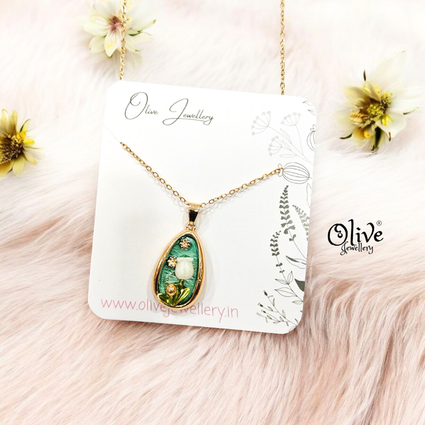 Enamel Pendants - Drop White Rose